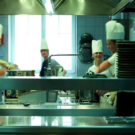 Goldener Fisch Lienz