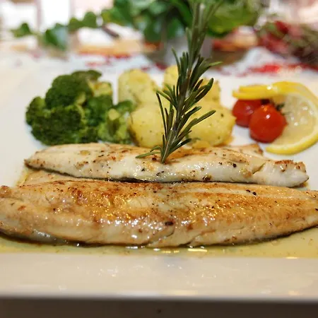 Goldener Fisch Отель 3*