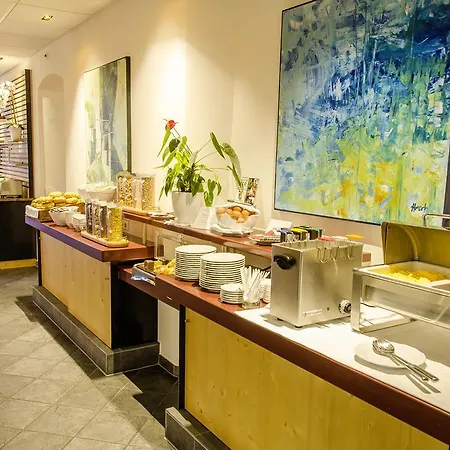 Otel Goldener Fisch Lienz